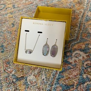 Kendra Scott Gift Set in Slate